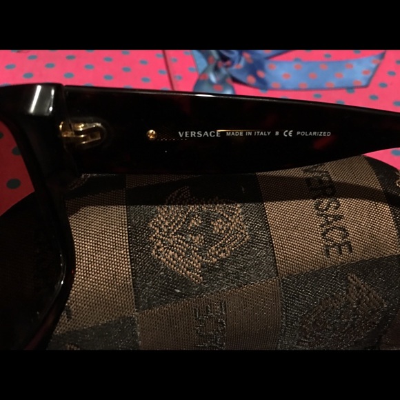 Versace Polarized Sunglasses - Picture 4 of 6